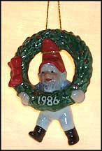 1986 Co-Boy With Wreath  #ao86  Tmk 6 - Goebel