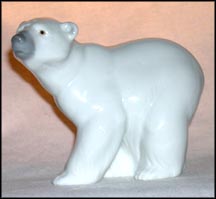 Attentive Polar Bear  #1207