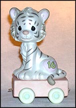 Age 16 - White Tiger  #116948  Tmk - HMR