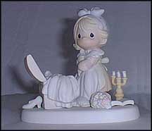 Precious Memories #E-2828 Tmk - CRS (Precious Moments / Figurines / P)